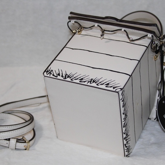 NWT Kate Spade X Peanuts Snoopy 3D House Crossbody Novelty Purse Woodstock - Picture 5 of 6